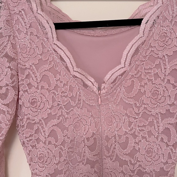 Beautiful pink lace dress. - Picture 4 of 8